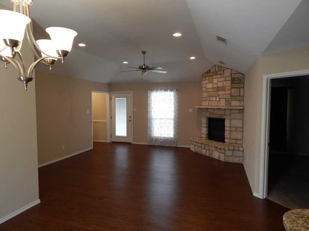 4342 Rimrock Cir - Photo 3 of 6