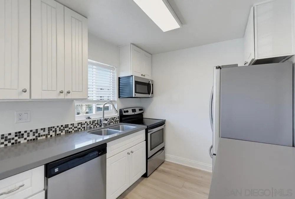 3140 Midway Dr #A202 - Photo 7 of 38