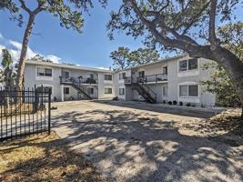 featured image of 1090 Cocoanut Ave #5
