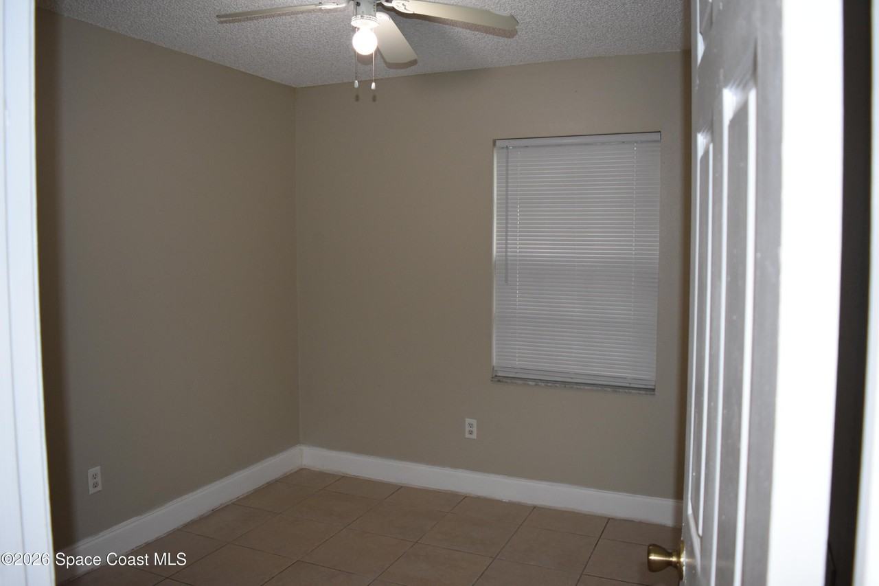1431 Se Waco Blvd - Photo 6 of 20