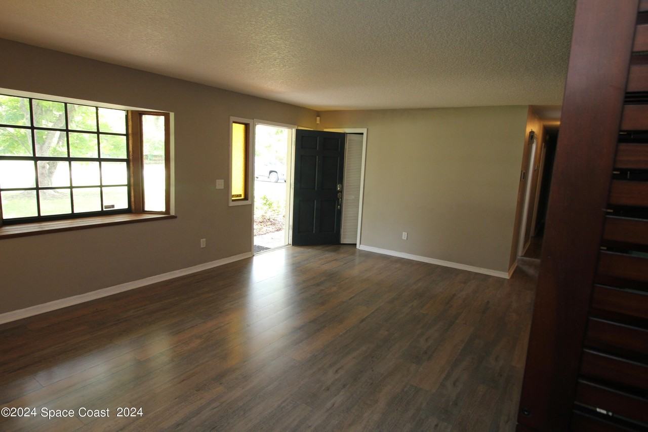 6158 Barna Ave - Photo 4 of 21