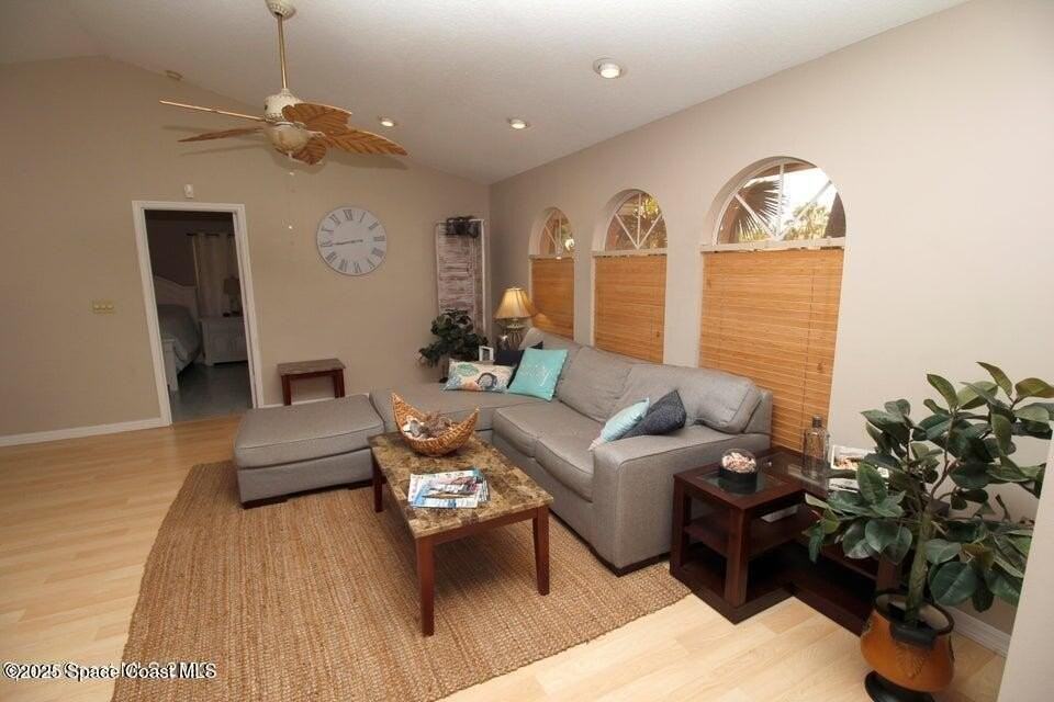 250 Atlantic Dr - Photo 3 of 20