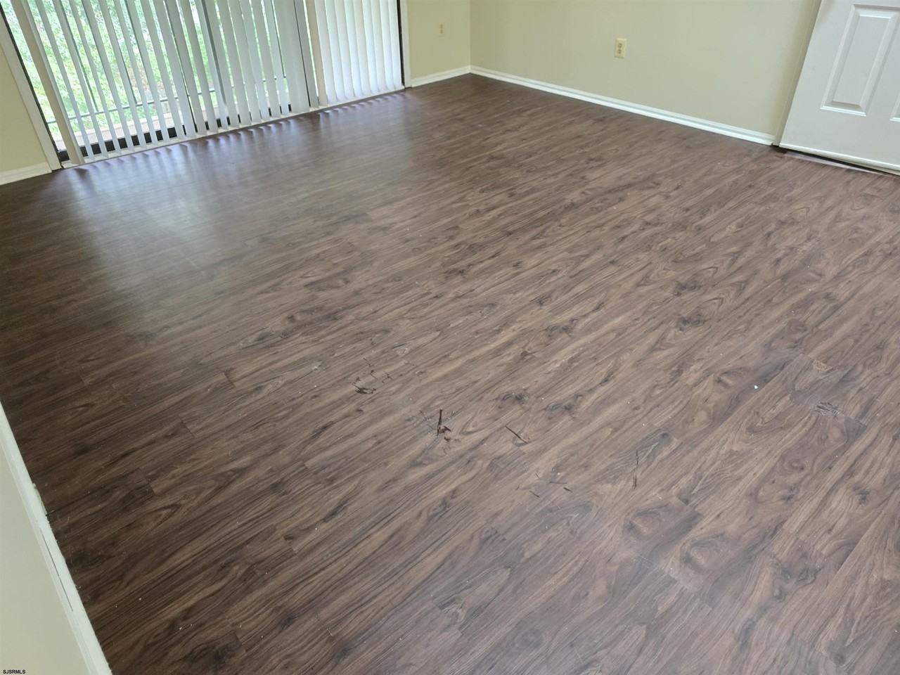 48 Colonial Ct #48 - Photo 7 of 11