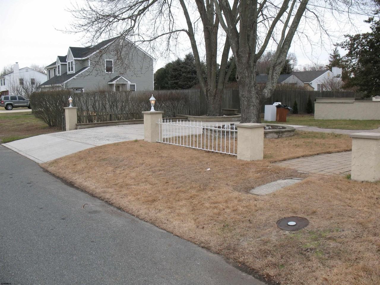 609 Banning Ave - Photo 4 of 16