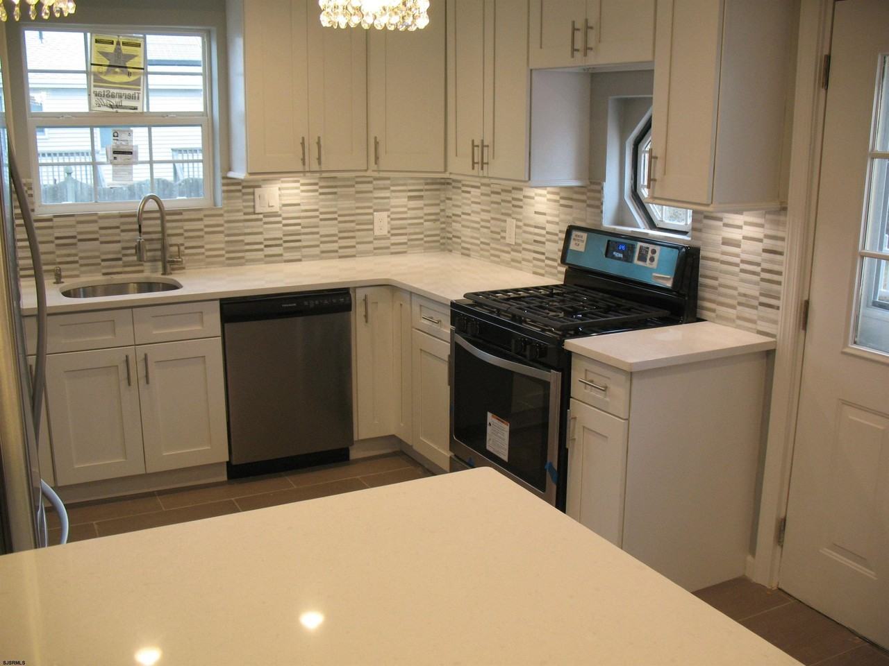 609 Banning Ave - Photo 6 of 16