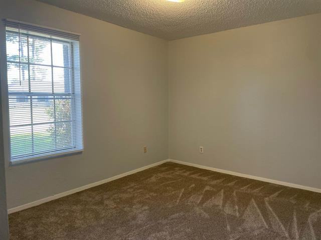 4950 Avie Ln - Photo 6 of 9