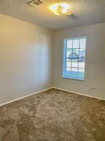 4950 Avie Ln - Photo 7 of 9