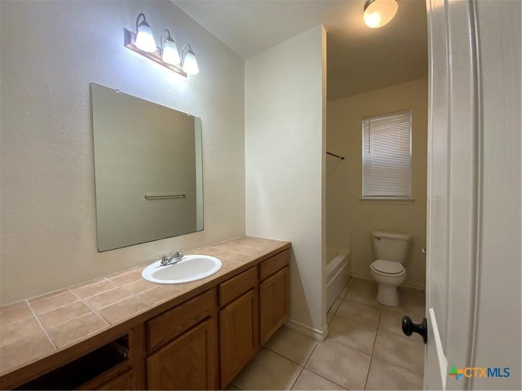 200 Sandstone Dr #D - Photo 6 of 12