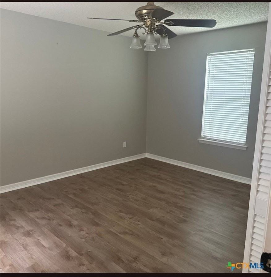 205 Carol Ct - Photo 5 of 6