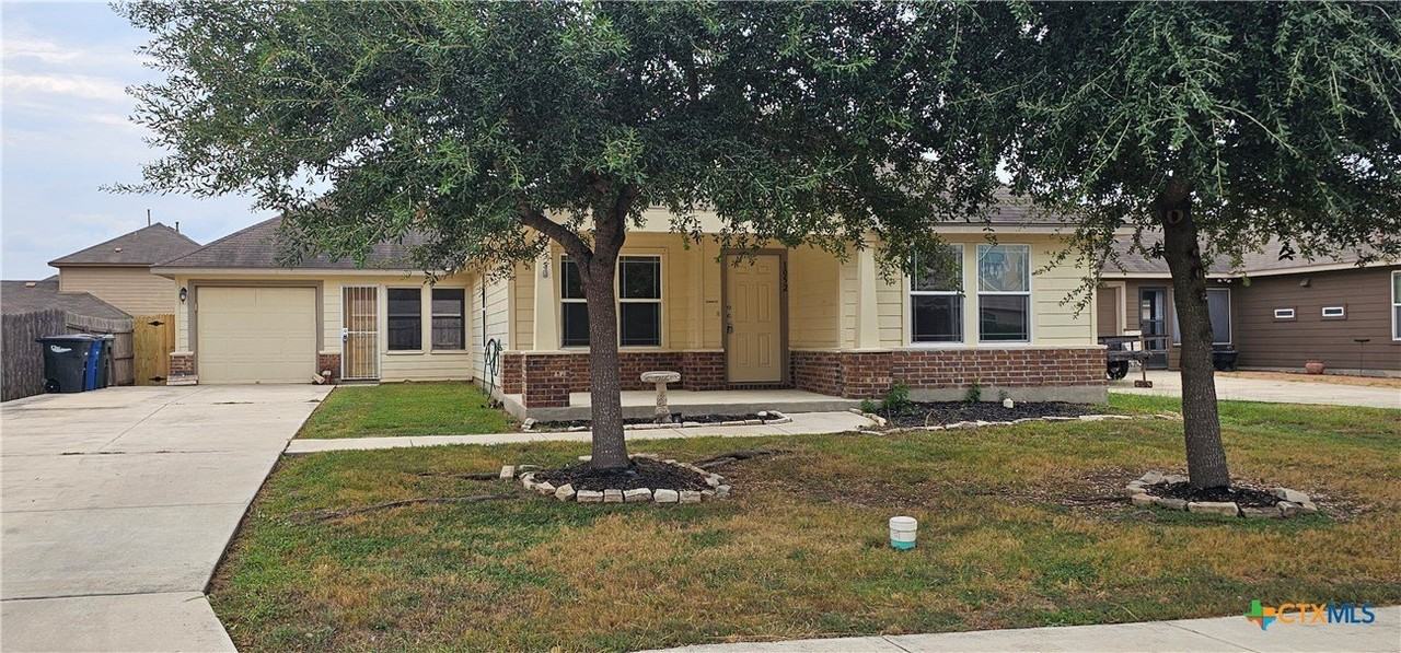 1052 Lilac Wind - Photo 3 of 24