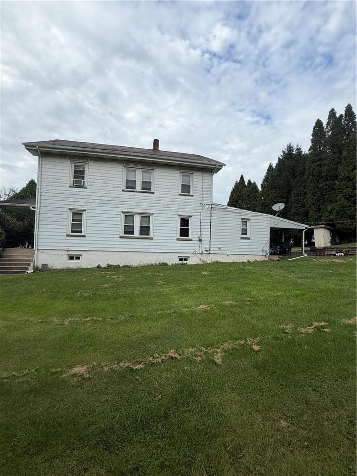 1906 3rd St - Photo 2 of 23