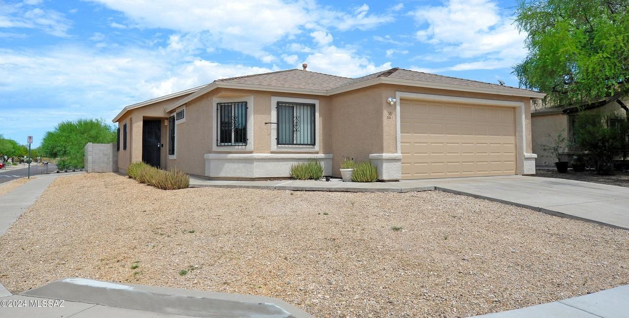 2851 E Paseo La Tierra Buena - Photo 2 of 33
