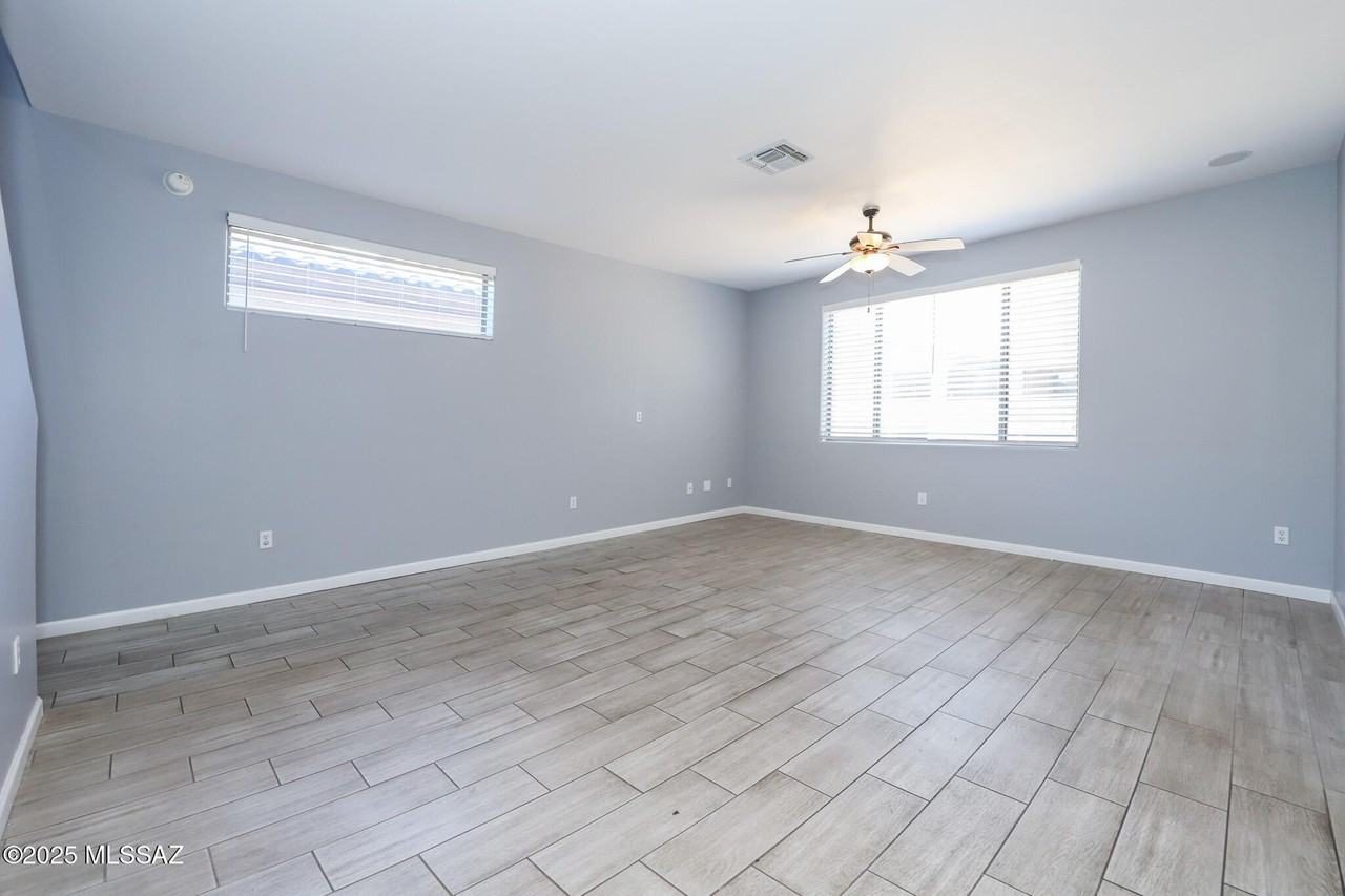 2262 W Night Air Ln - Photo 7 of 30