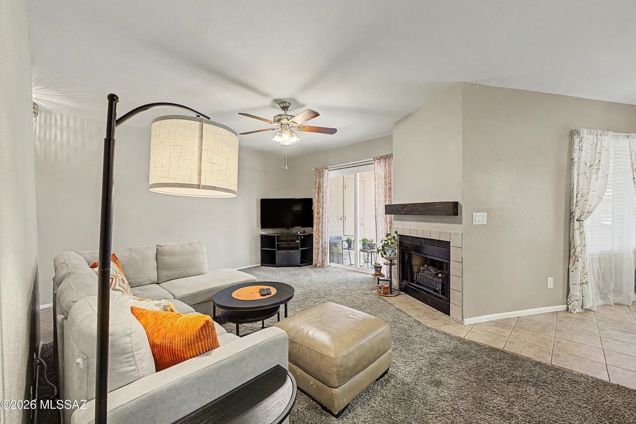 1712 W Park Wood Ln #180 - Photo 6 of 36