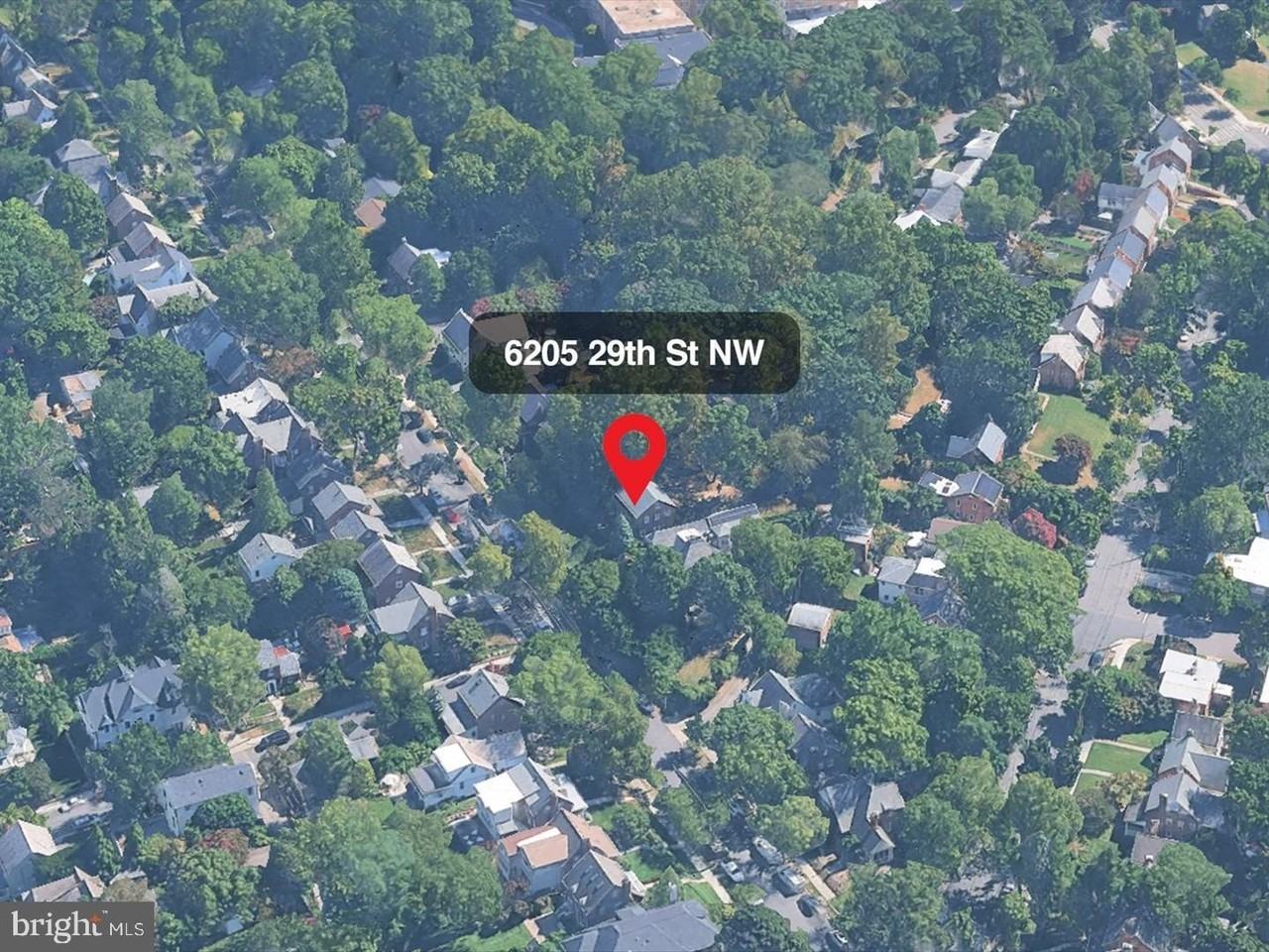 6205 29th St Nw - Photo 3 of 48