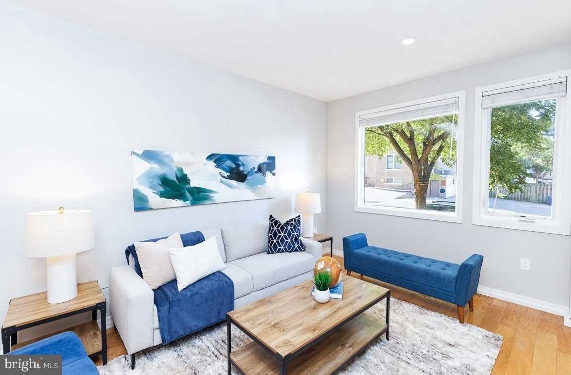 1034 Otis St Ne #101 - Photo 6 of 31