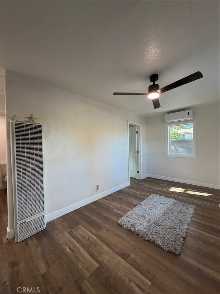 685 N Allen St - Photo 3 of 7