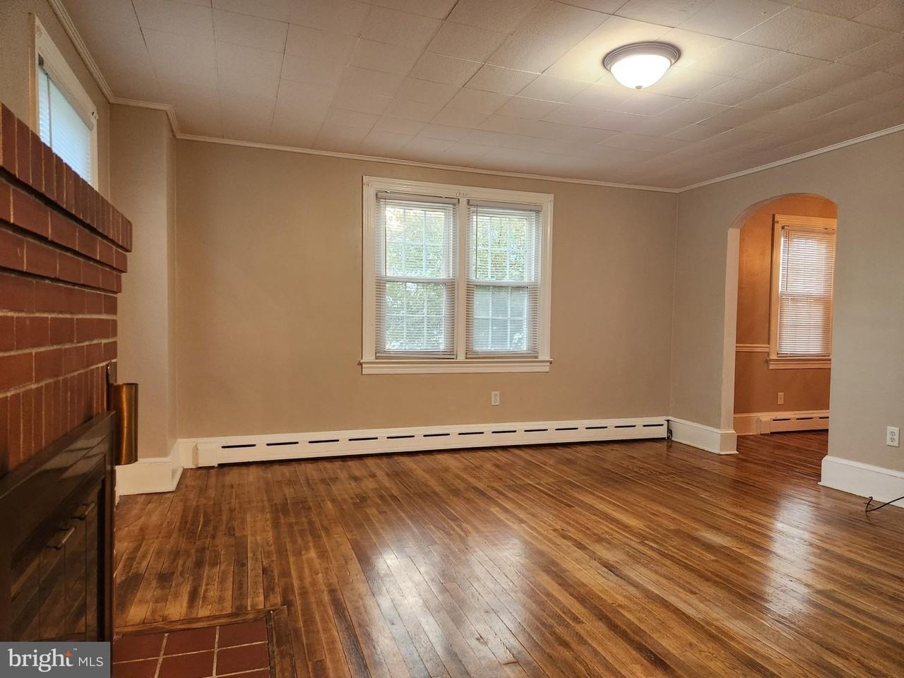 512 State St - Photo 6 of 34
