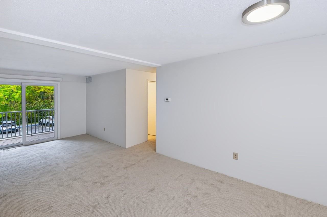 50 Silver Hill Ln - Photo 5 of 27