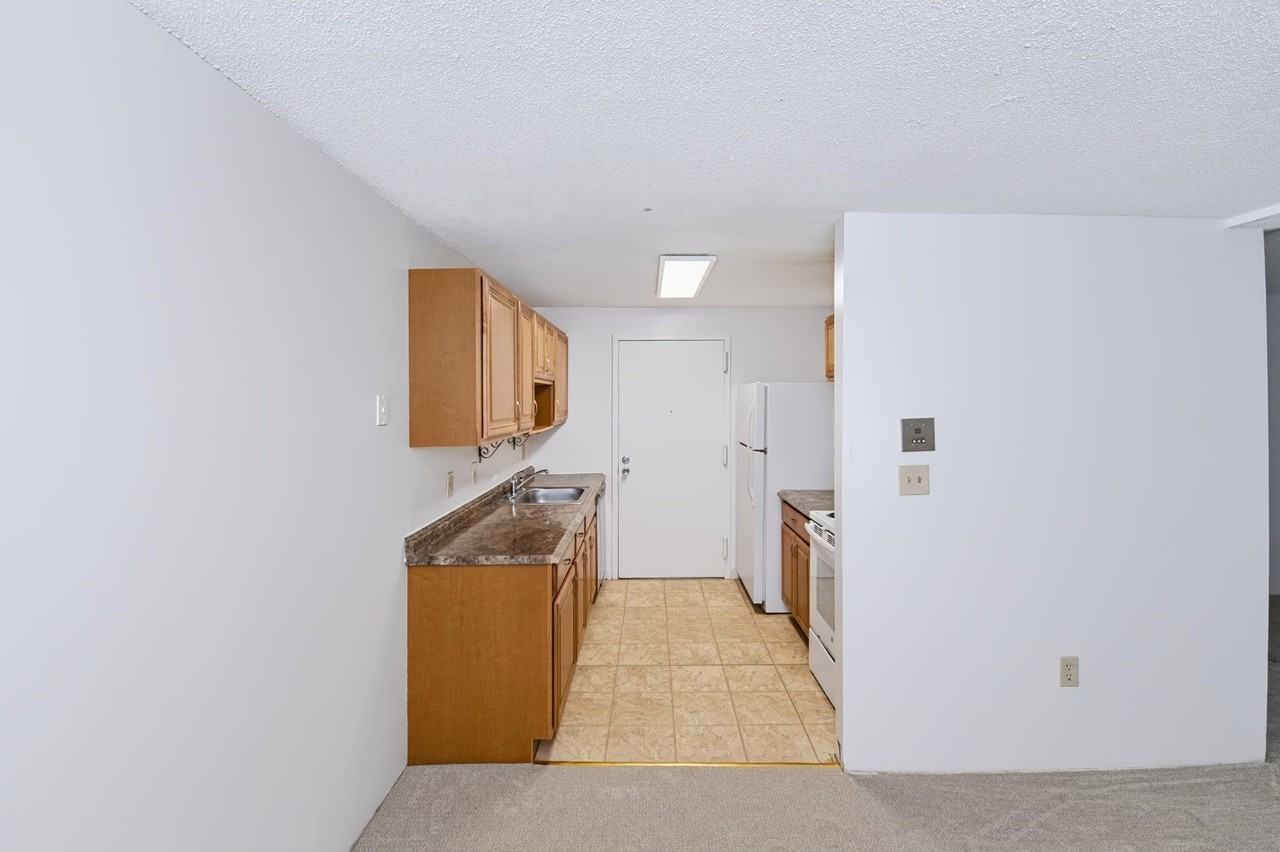50 Silver Hill Ln - Photo 7 of 27