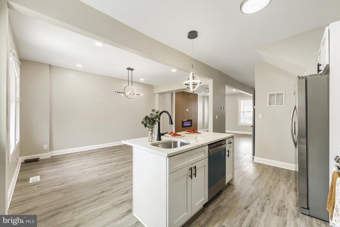 4812 Reisterstown Rd - Photo 5 of 17