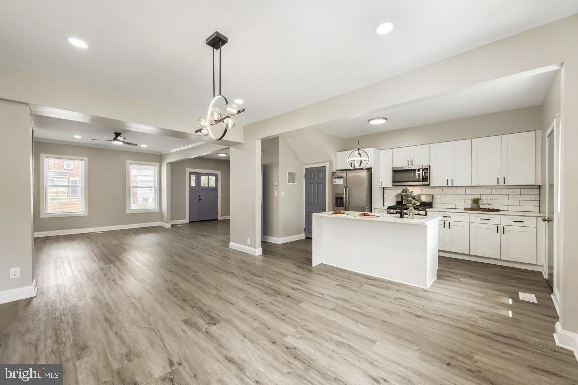 4812 Reisterstown Rd - Photo 6 of 17