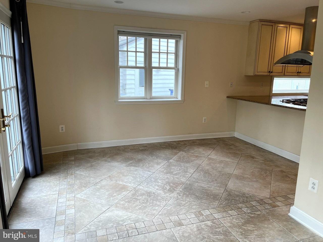 4105 Edgevale Ct - Photo 7 of 29
