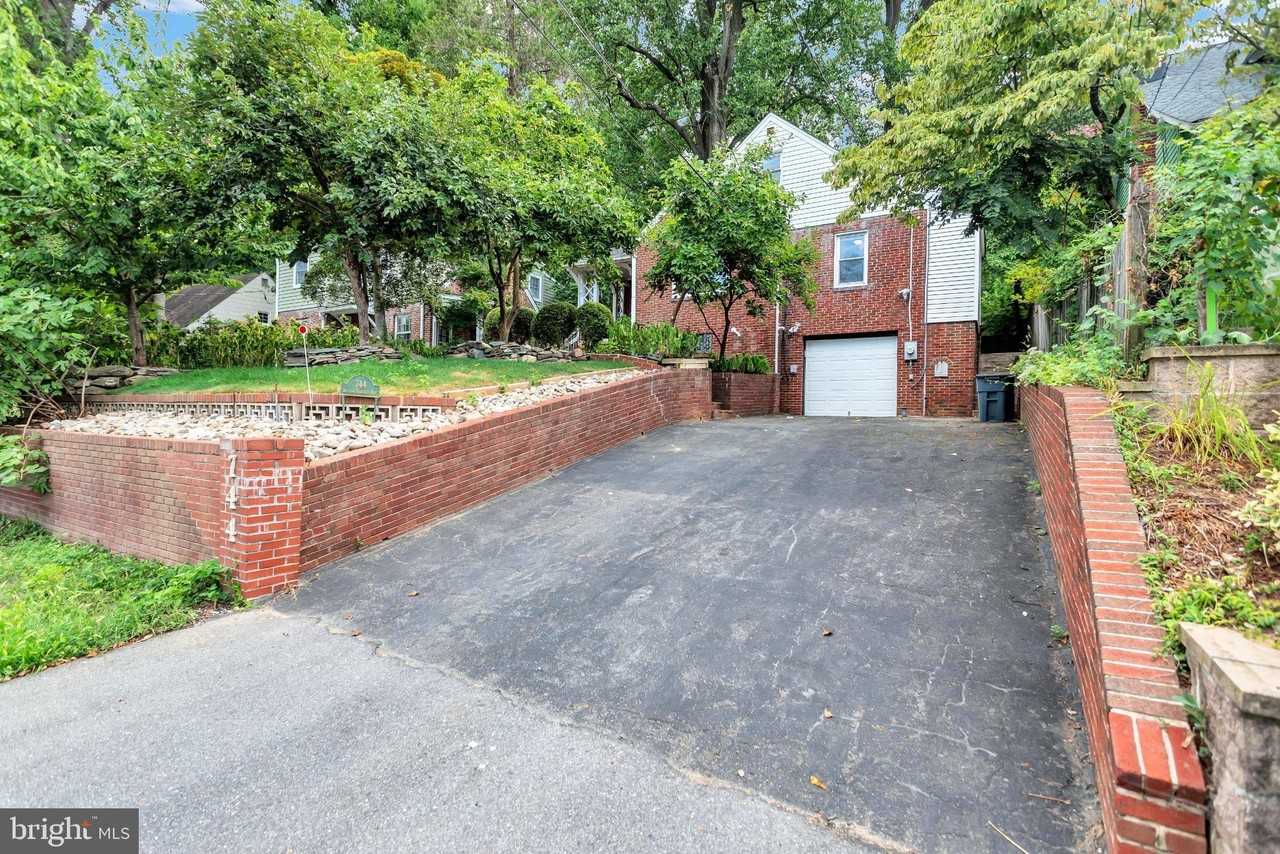 744 Silver Spring Ave - Photo 2 of 33