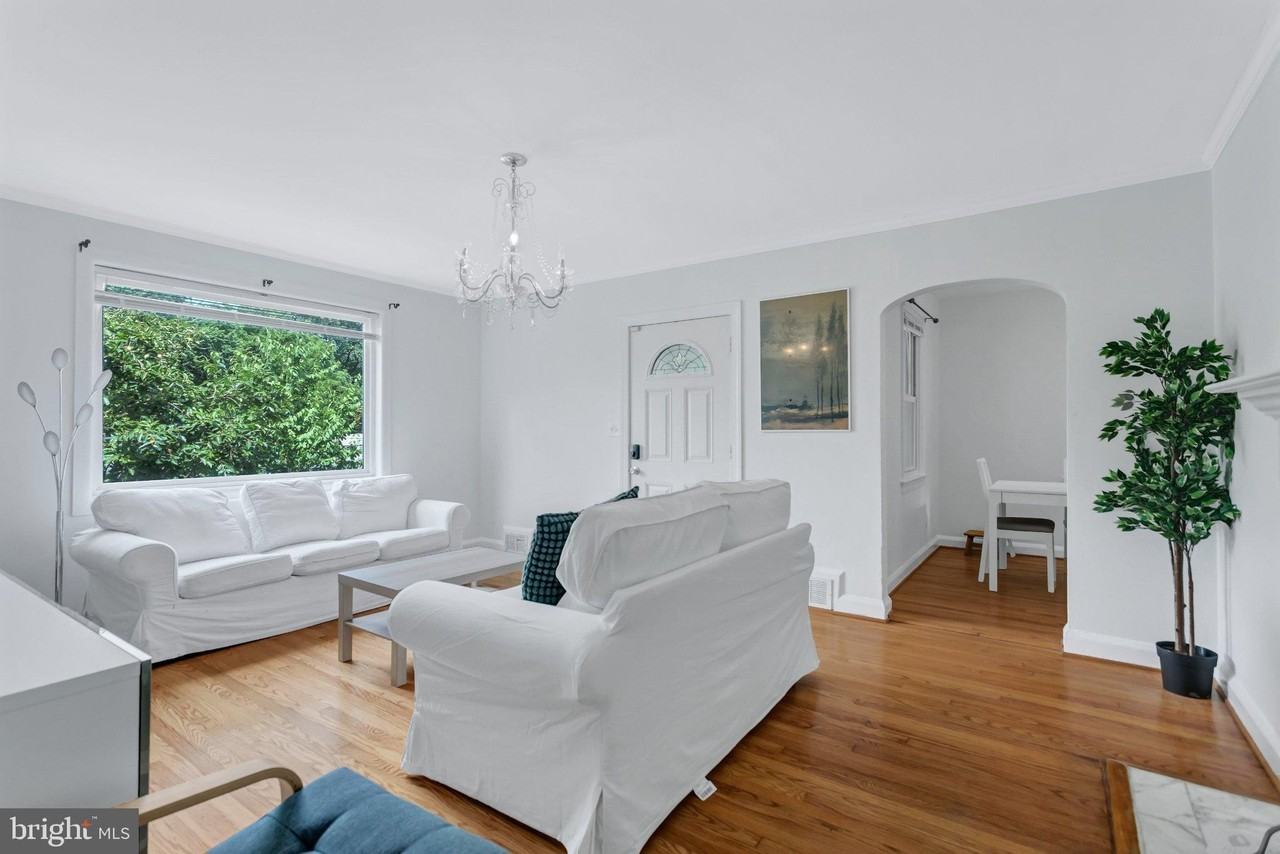 744 Silver Spring Ave - Photo 3 of 33