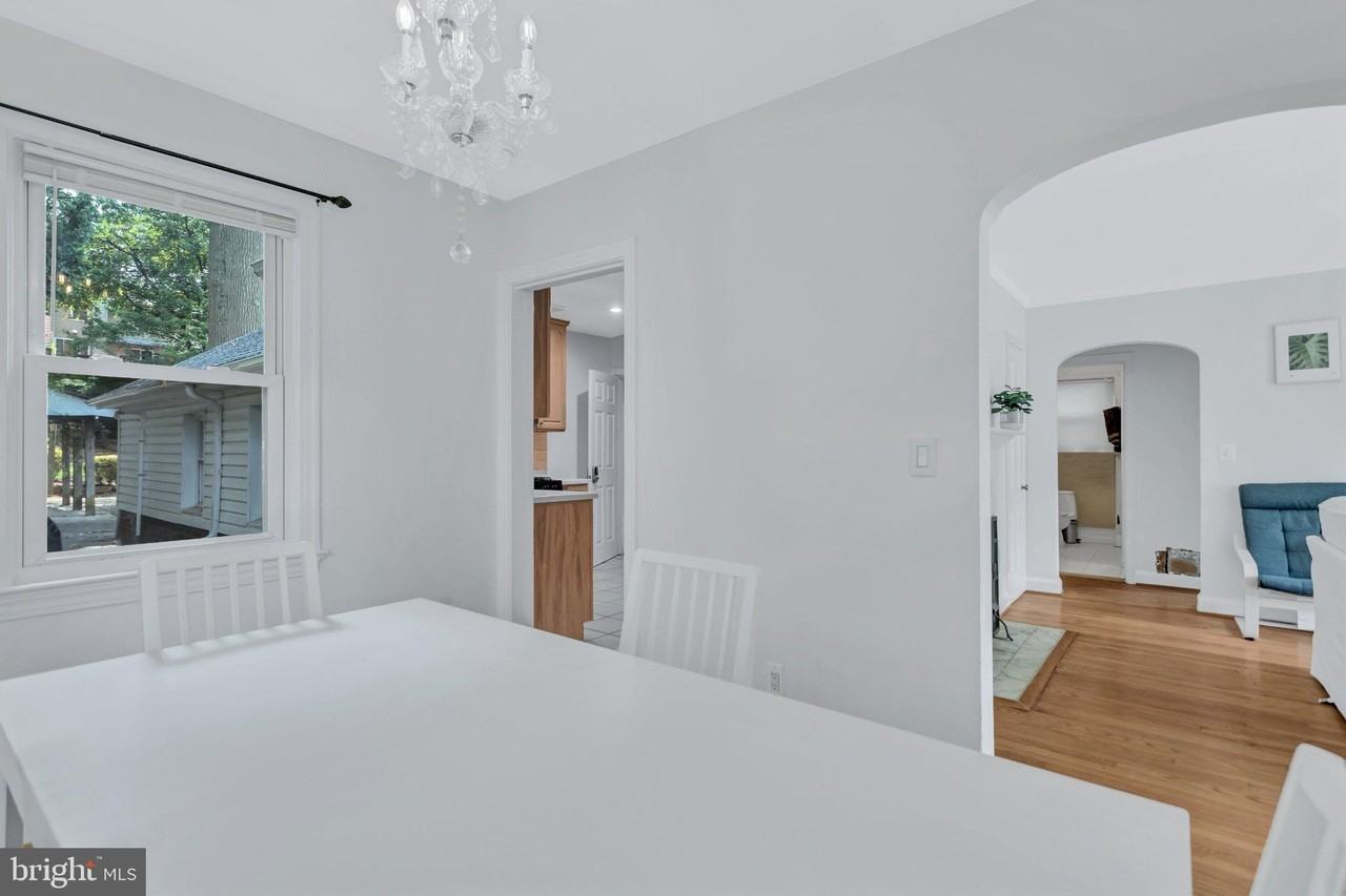 744 Silver Spring Ave - Photo 6 of 33