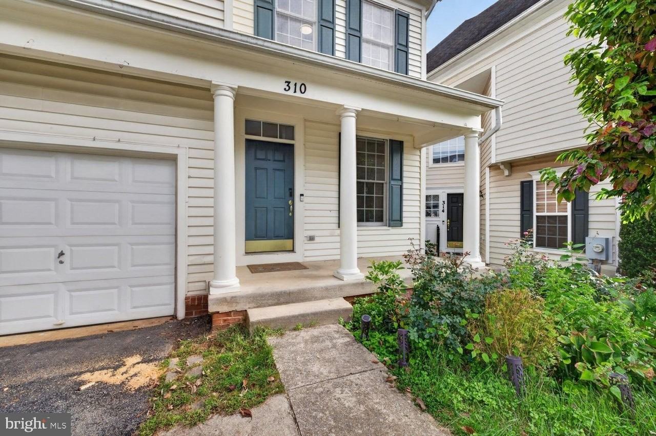 310 Swanton Ln - Photo 3 of 43