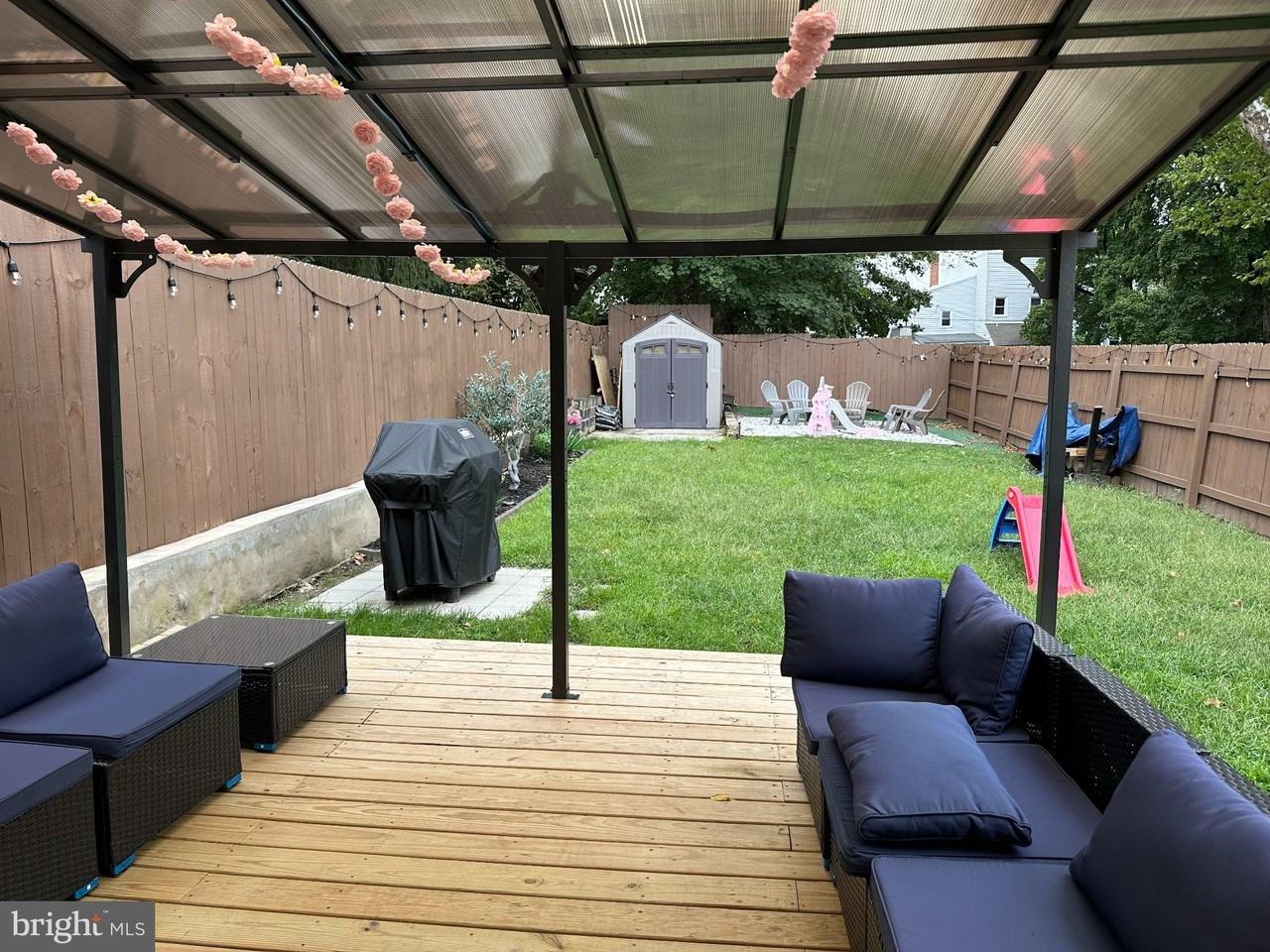 123 Pearl St - Photo 5 of 36