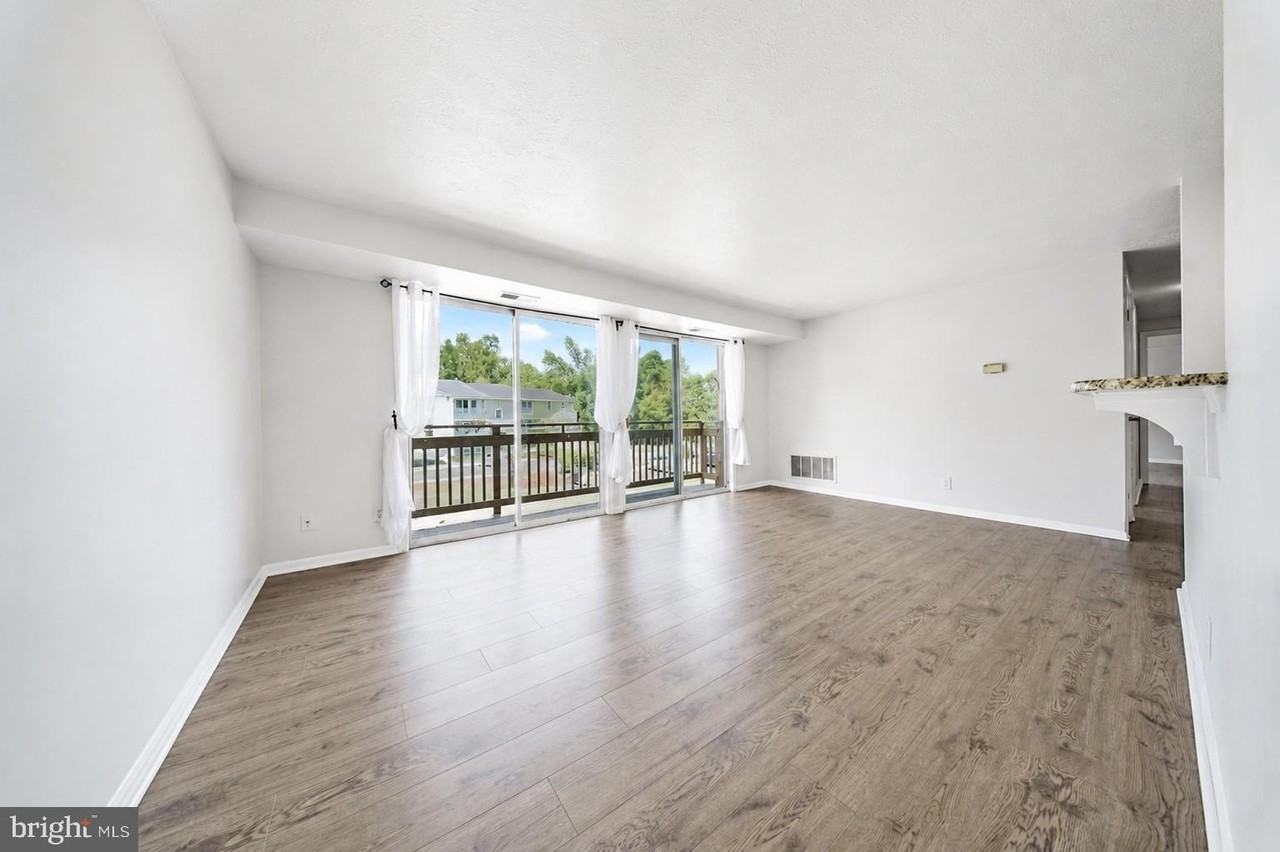 41 Cranberry Ct - Photo 2 of 15