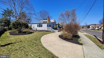 featured image of 3 Malan Ave