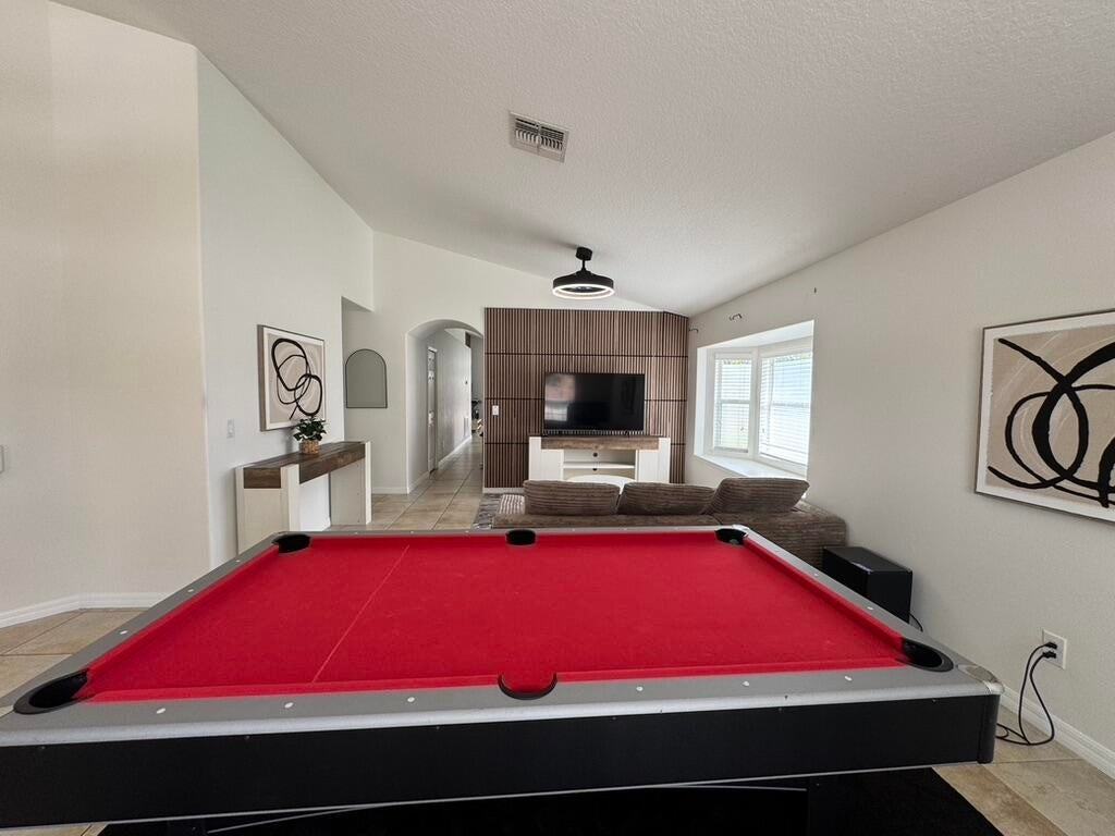 1101 Orange Cosmos Blvd - Photo 6 of 41