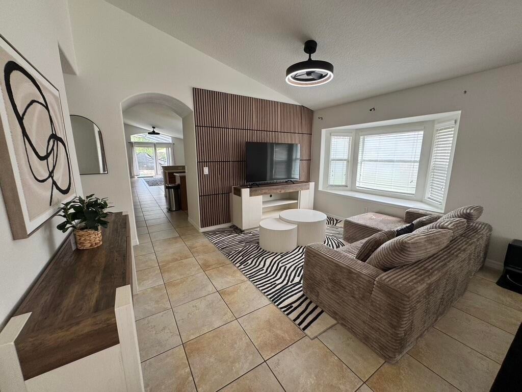 1101 Orange Cosmos Blvd - Photo 7 of 41