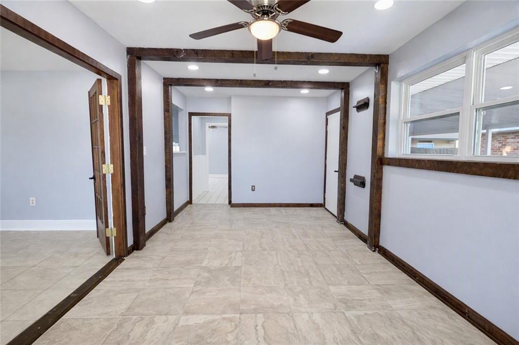 2152 Euclid St - Photo 3 of 15