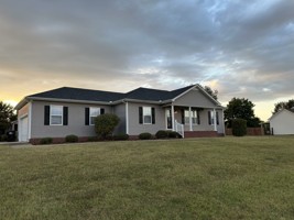 featured image of 3203 Meadowhill Dr