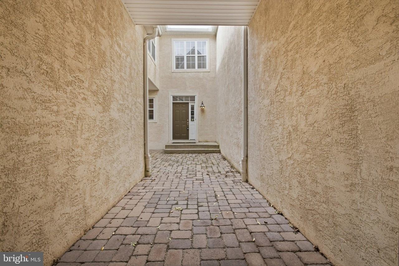 54 Old Barn Dr - Photo 7 of 50