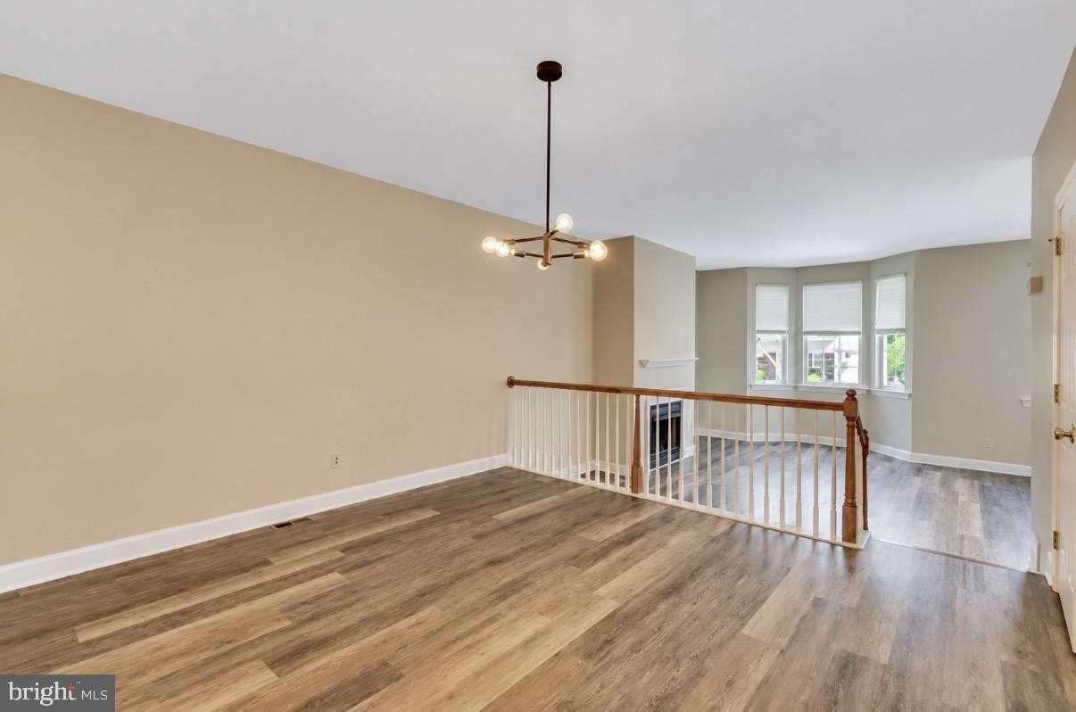 342 W 5th Ave - Photo 7 of 30