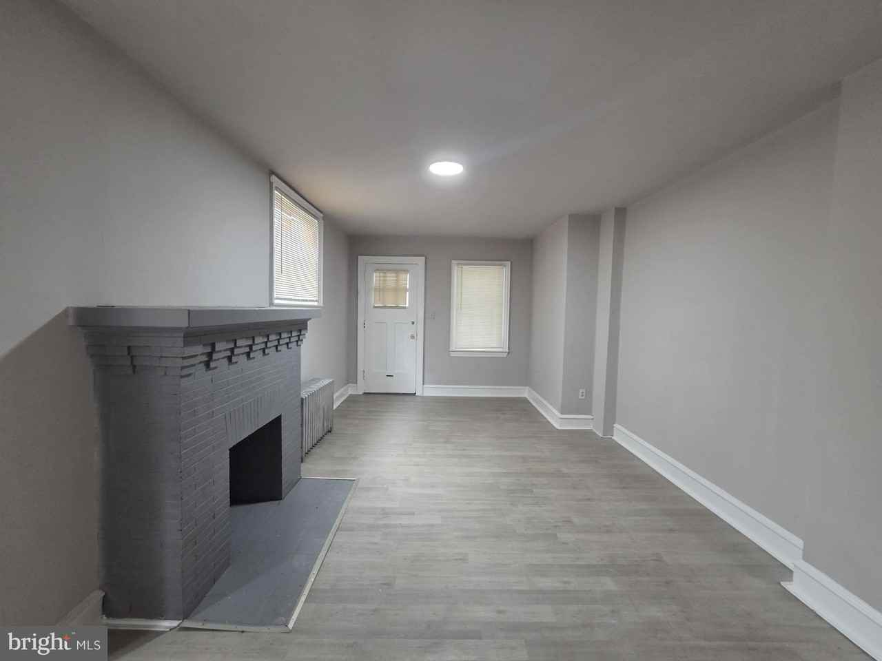 6149 W Columbia Ave #1stFL - Photo 5 of 15