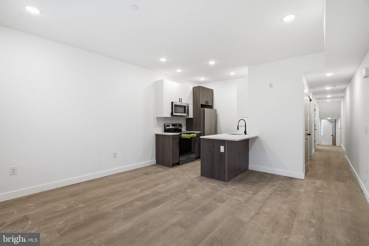 1902 W Diamond St #2 - Photo 5 of 11