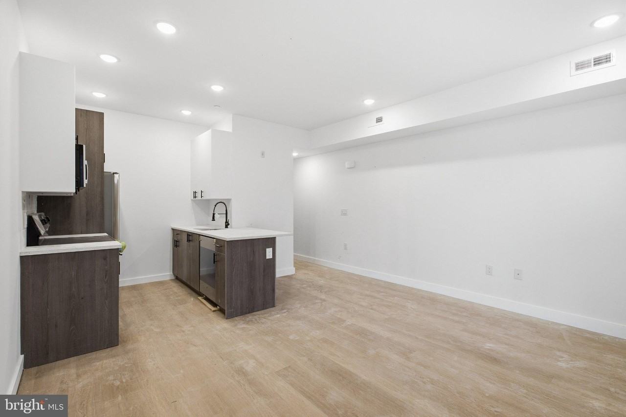 1902 W Diamond St #2 - Photo 6 of 11