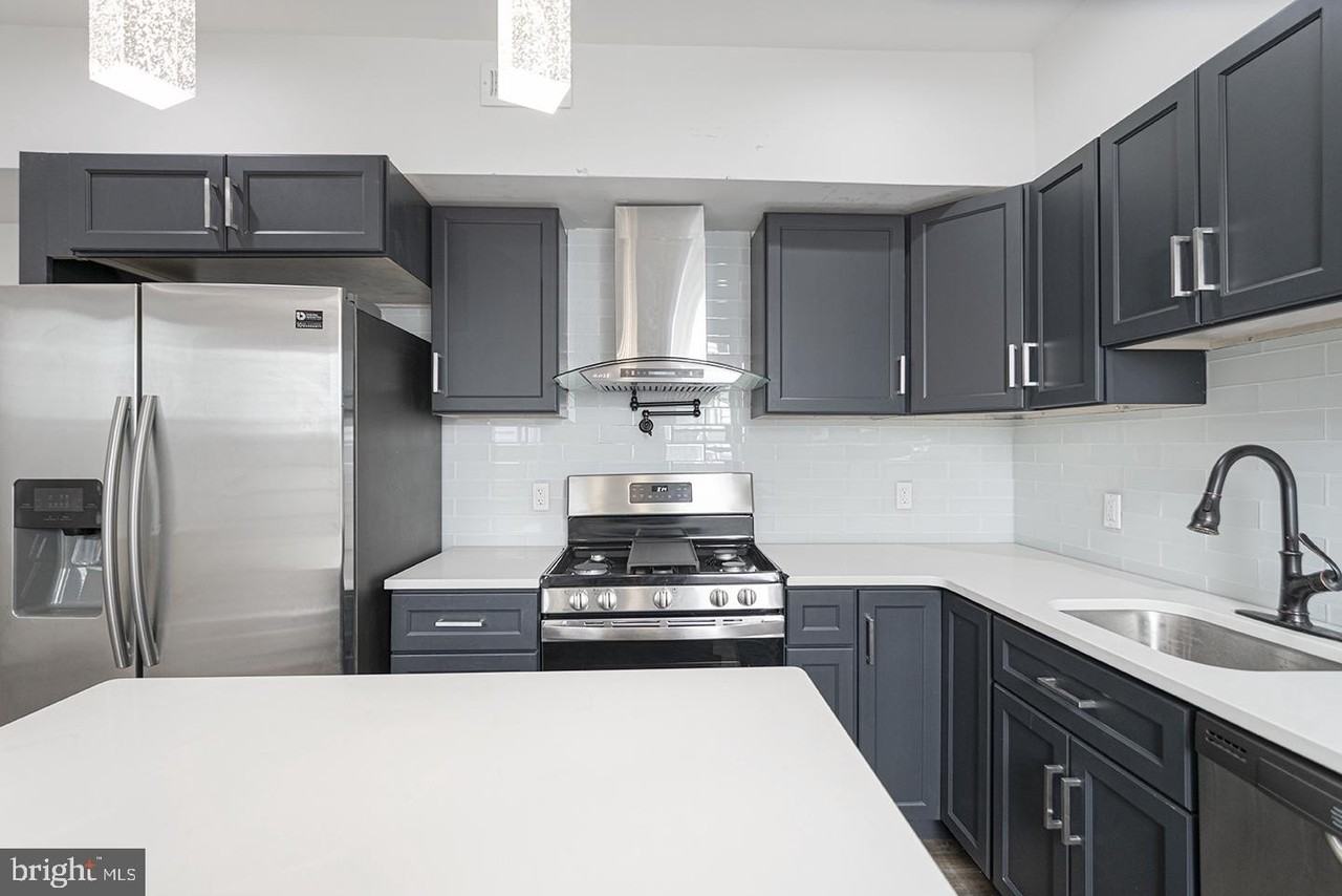 2221 Federal St #1 - Photo 2 of 13