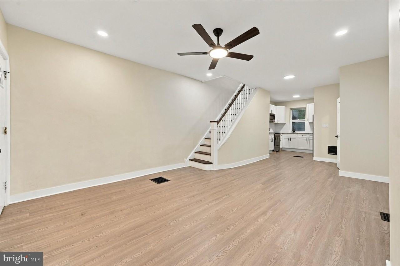 542 E Herman St - Photo 2 of 19