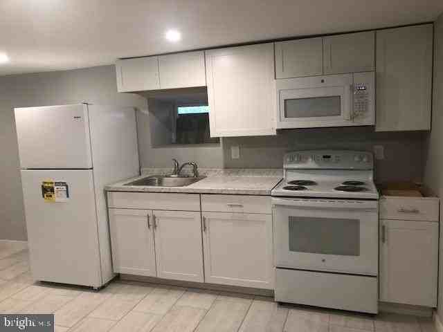 4744 N 12th St #BS - Photo 4 of 10