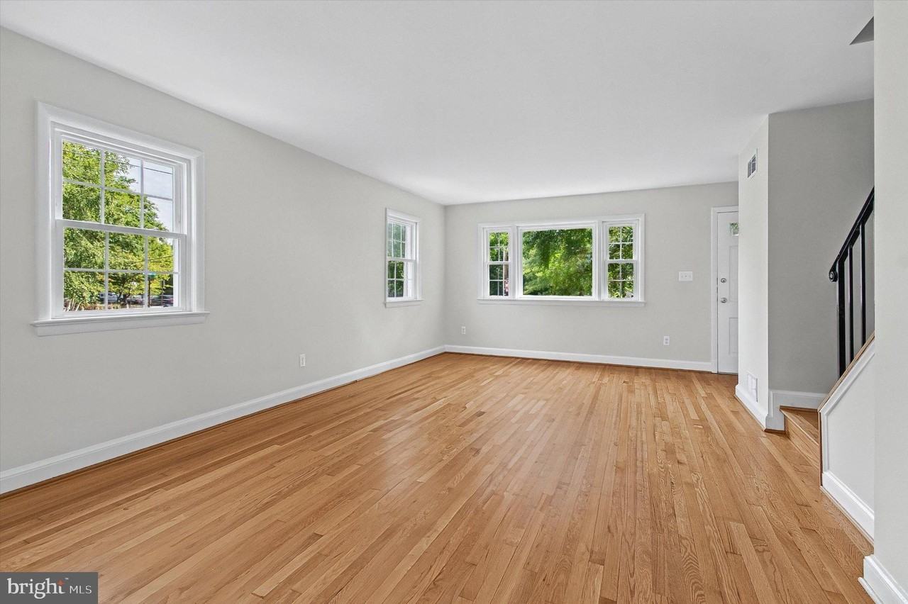 2214 Commonwealth Ave - Photo 6 of 46