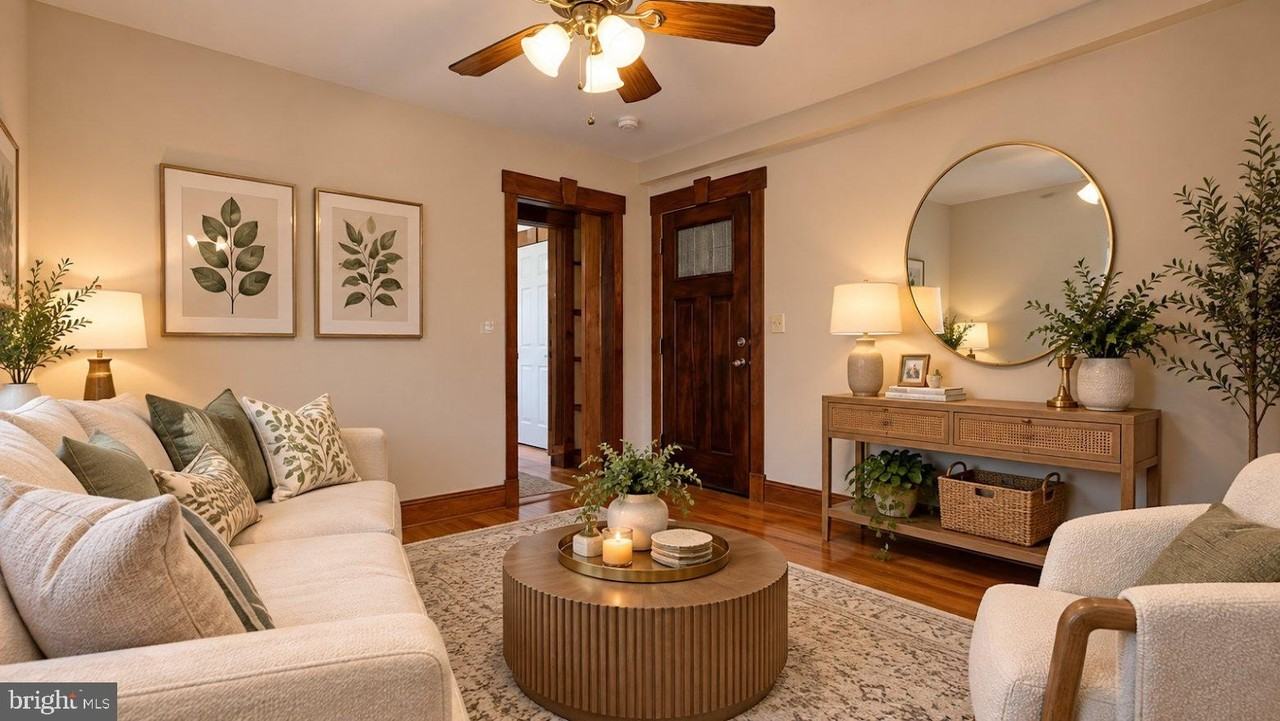 1034 S Washington St #3 - Photo 3 of 18