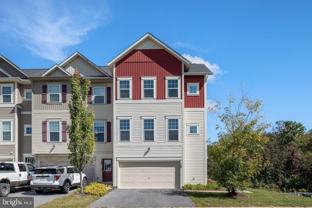 100 Splendor Garden Way - Photo 1 of 1