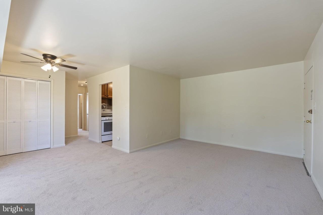 7608 Savannah St #101 - Photo 4 of 29